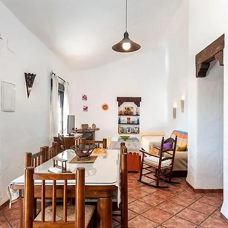 Cortijo La Dehesa كونيل ذي لا فرونتيرا